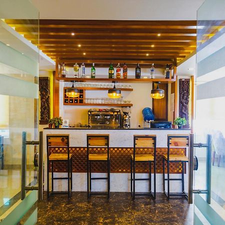 Hotel Tradition & Spa カトマンズ エクステリア 写真