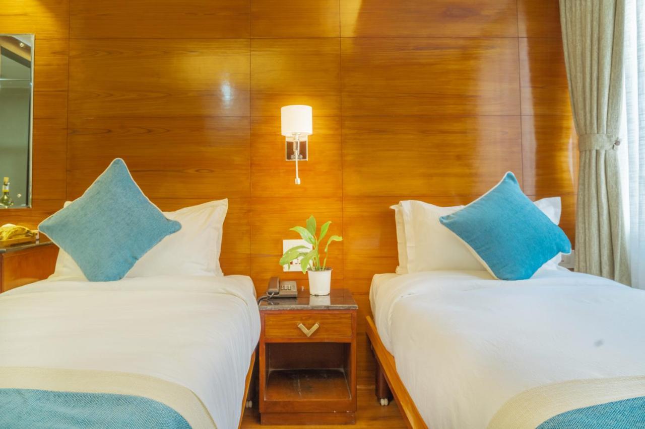 Hotel Tradition & Spa カトマンズ エクステリア 写真