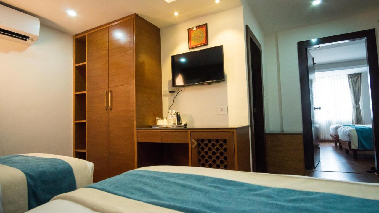 Hotel Tradition & Spa カトマンズ エクステリア 写真